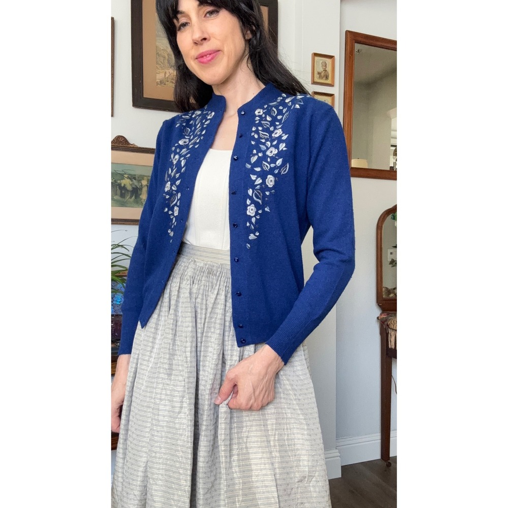 Vintage 60s Luisa Spagnoli Italy Blue Embroidered Floral Wool Cardigan Sweater - Picture 4 of 8